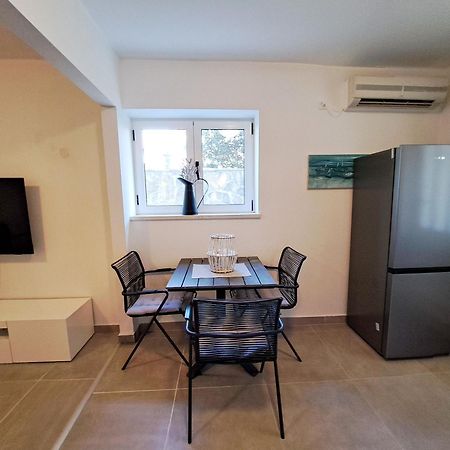 Apartments Ivanka Supetar Eksteriør billede